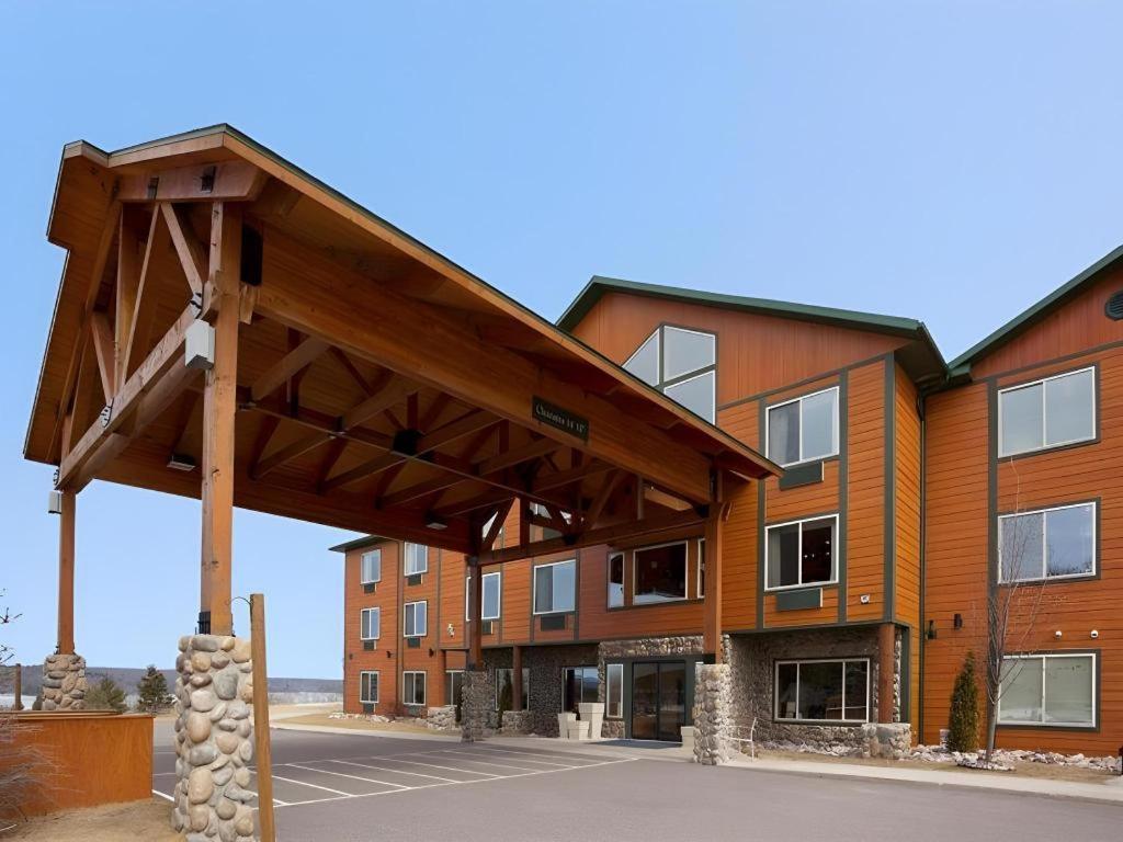 Holiday Inn Express Munising-Lakeview Hotel By Ihg Exterior foto